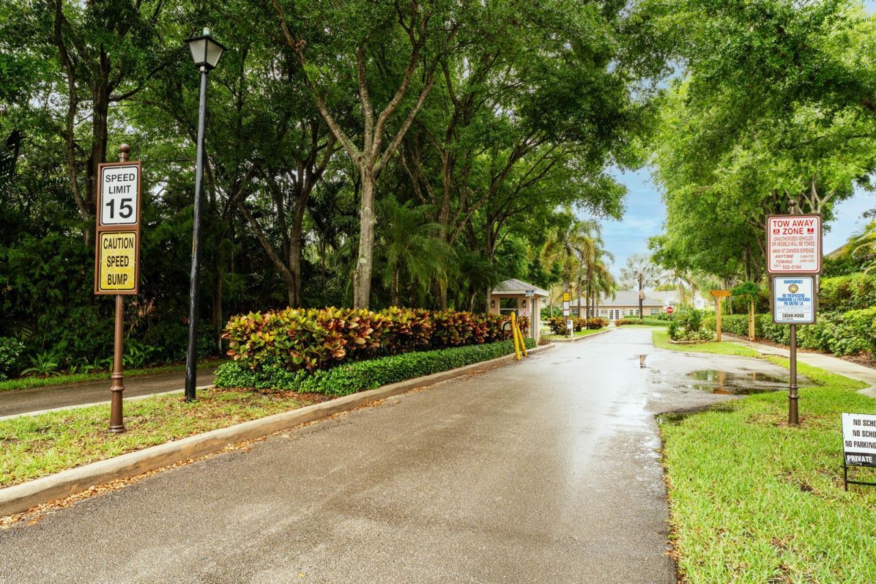 129 Spruce Street , Boynton Beach, FL 33426 Photo