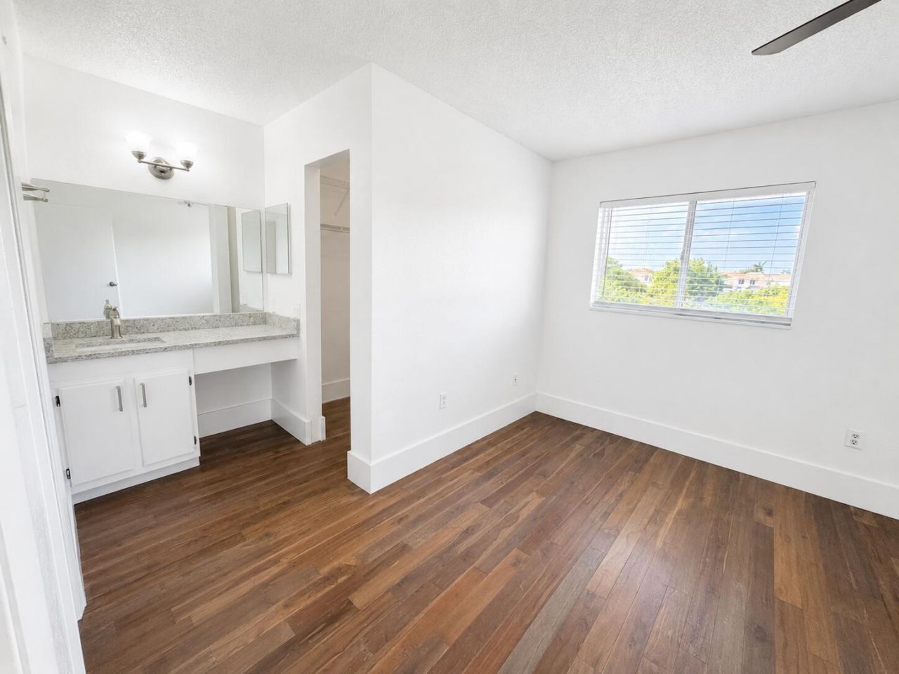 887 Crystal Lake Drive , Pompano Beach, FL 33064 Photo