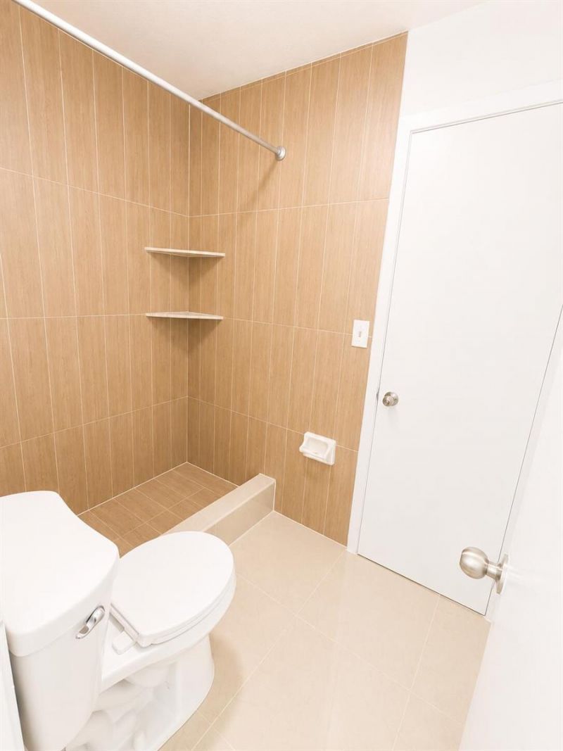 887 Crystal Lake Drive , Pompano Beach, FL 33064 Photo