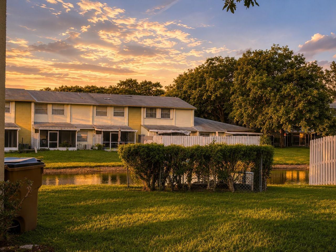 887 Crystal Lake Drive , Pompano Beach, FL 33064 Photo