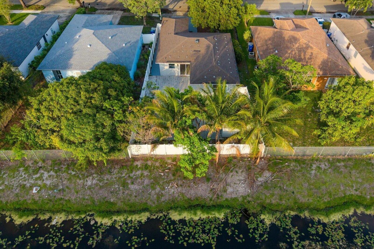 1561 NW 7th Lane , Pompano Beach, FL 33060 Photo