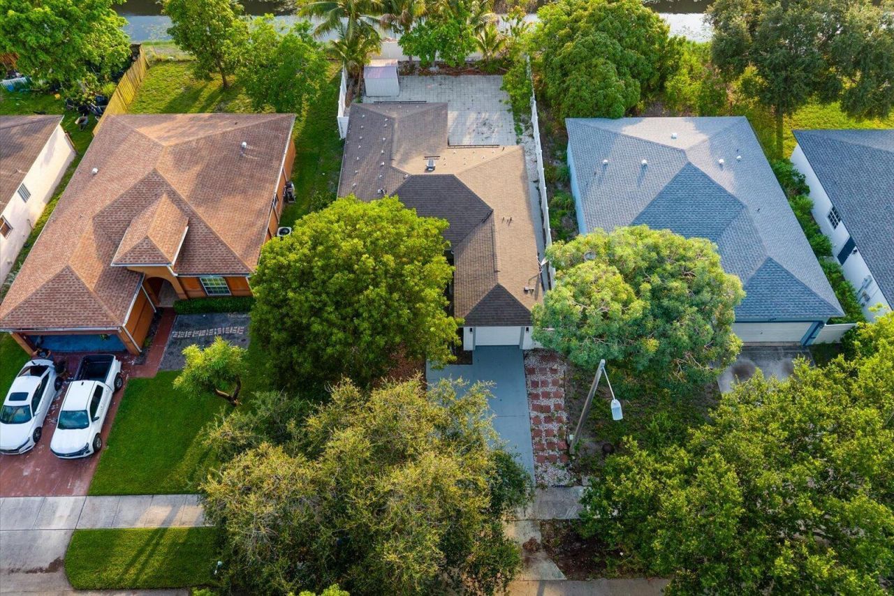 1561 NW 7th Lane , Pompano Beach, FL 33060 Photo