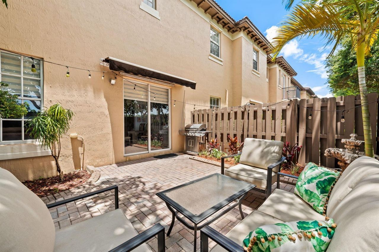 4422 Morgan Lane , Unit 11-9, Davie, FL 33328 Photo