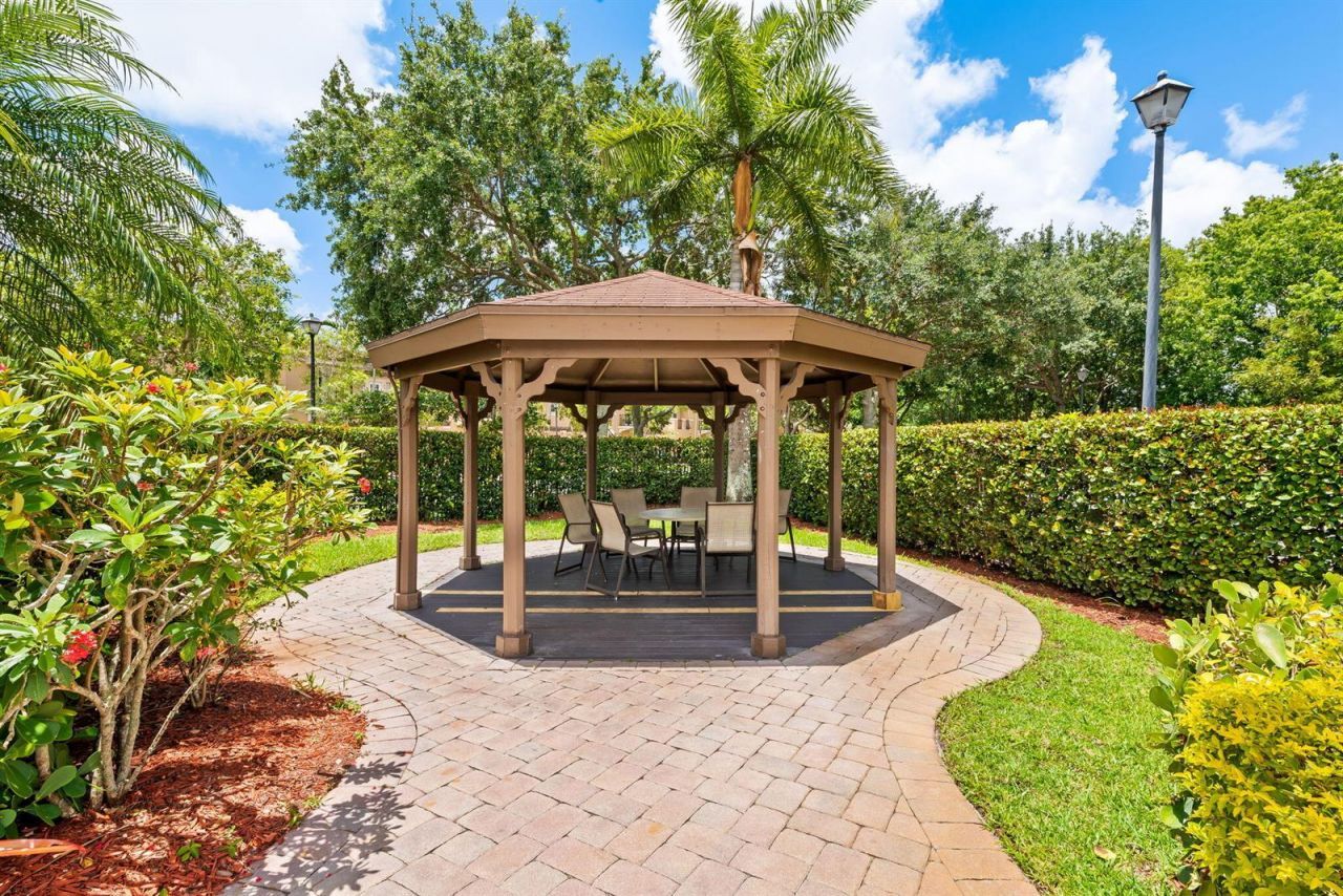 4422 Morgan Lane , Unit 11-9, Davie, FL 33328 Photo