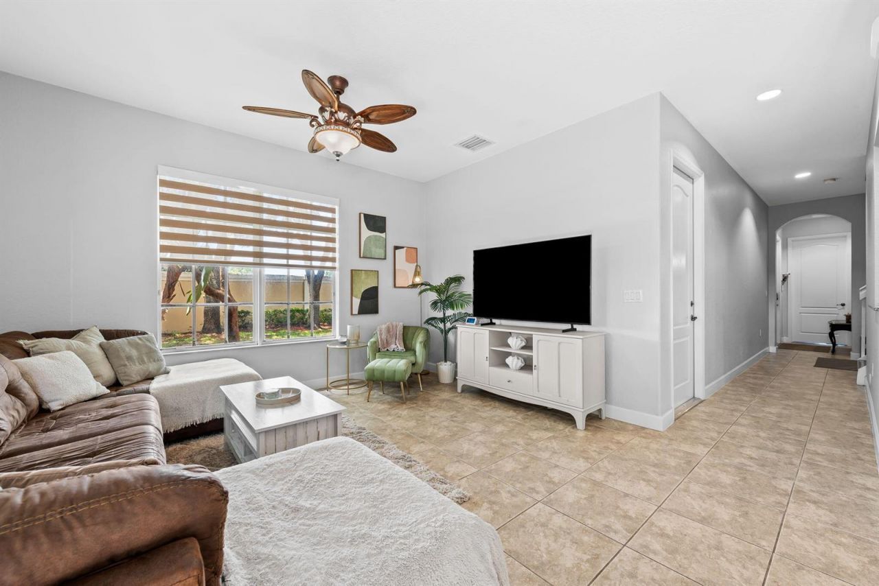 4422 Morgan Lane , Unit 11-9, Davie, FL 33328 Photo