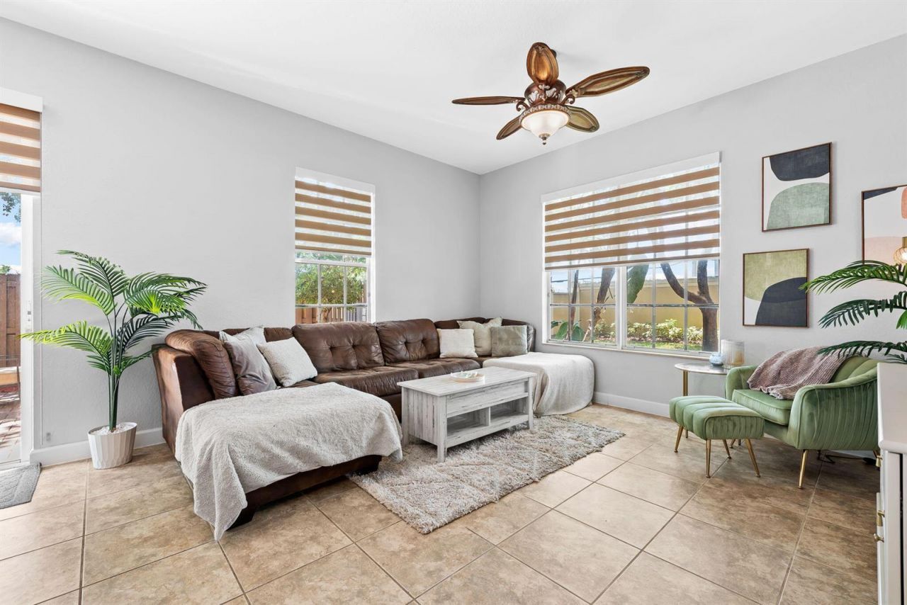 4422 Morgan Lane , Unit 11-9, Davie, FL 33328 Photo