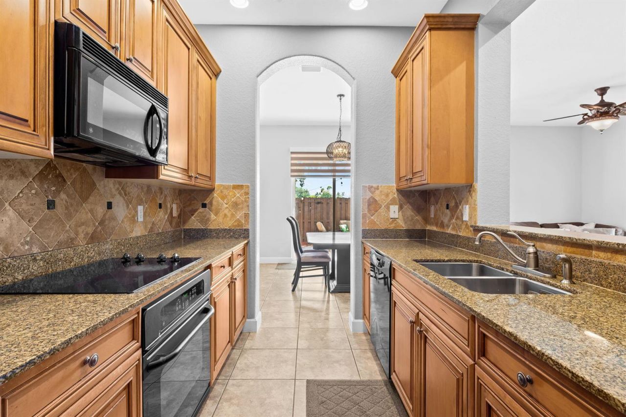 4422 Morgan Lane , Unit 11-9, Davie, FL 33328 Photo