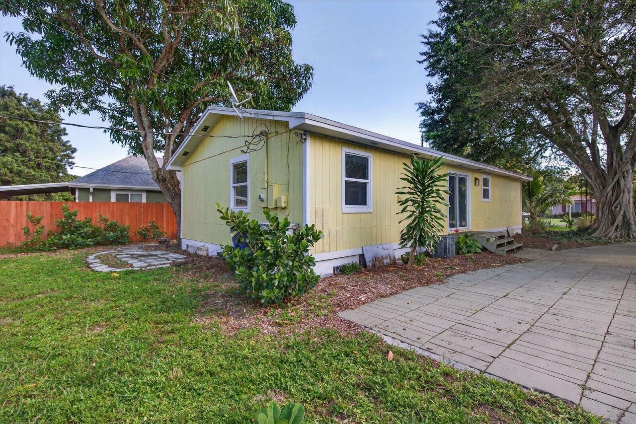 117 NE 8th Street , Pompano Beach, FL 33060 Photo
