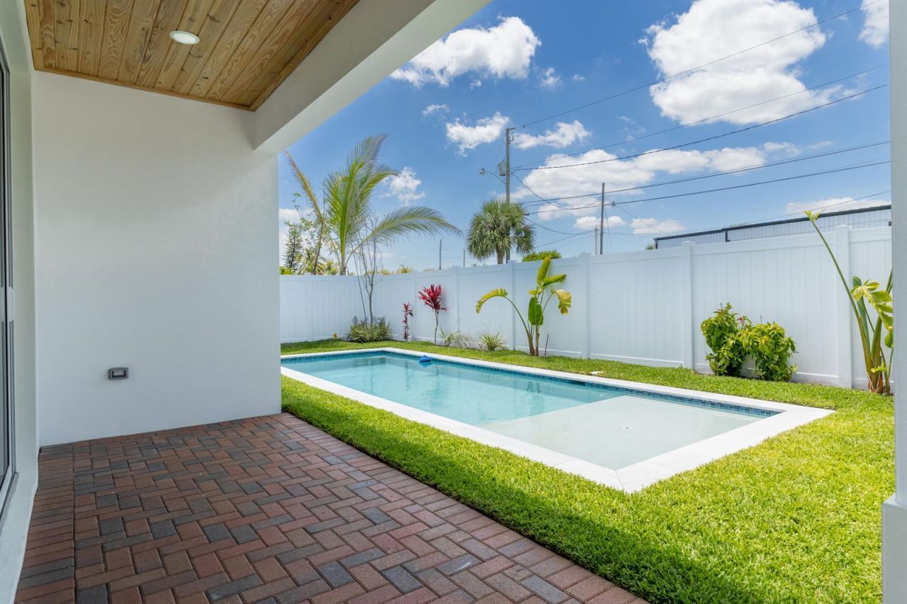 1022 Miami Boulevard , Delray Beach, FL 33483 Photo