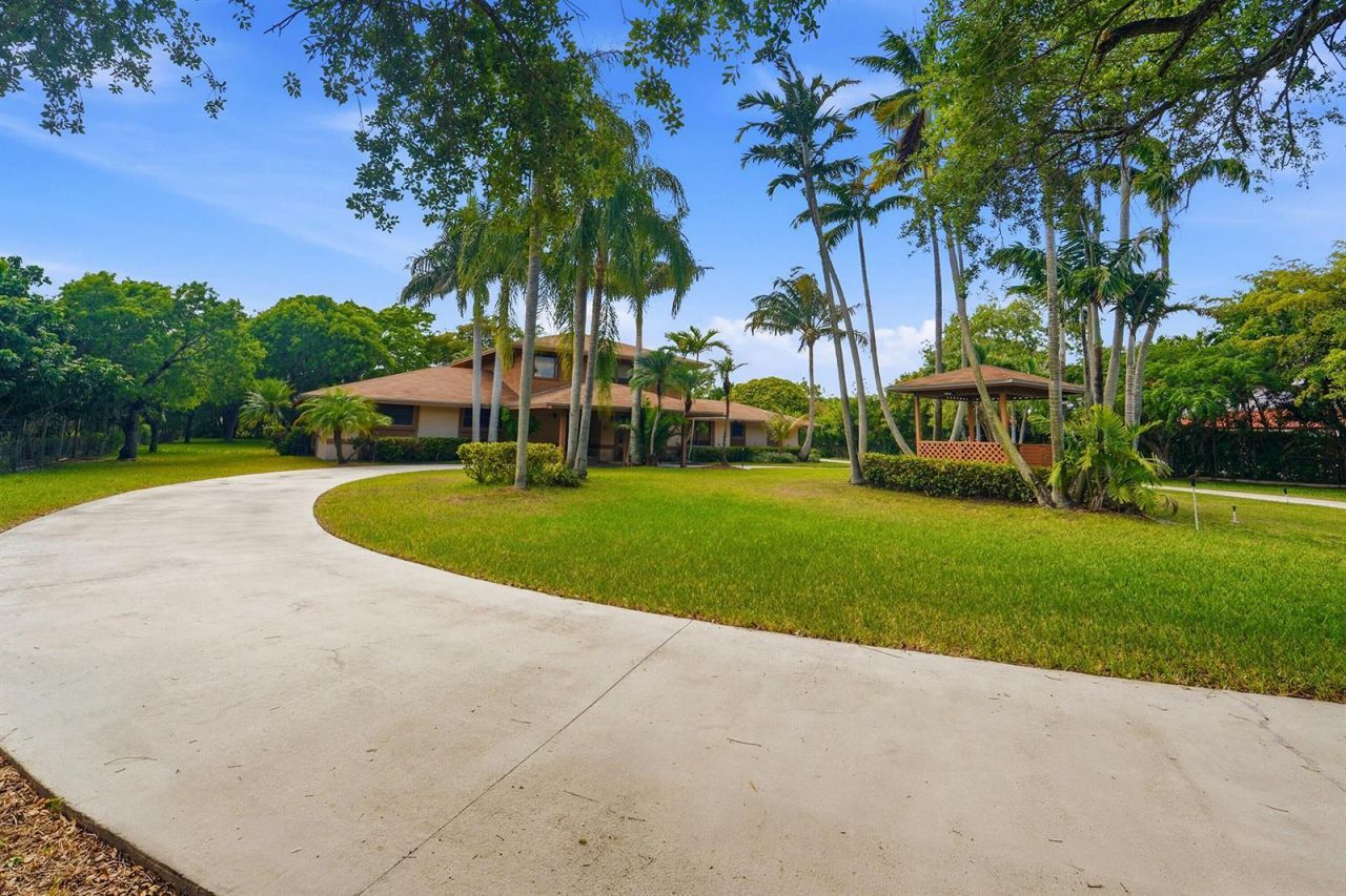 24210 SW 122nd Avenue Sw, Homestead, FL 33032 Photo