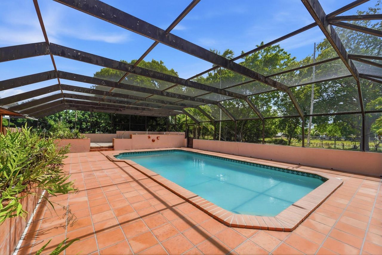 24210 SW 122nd Avenue Sw, Homestead, FL 33032 Photo