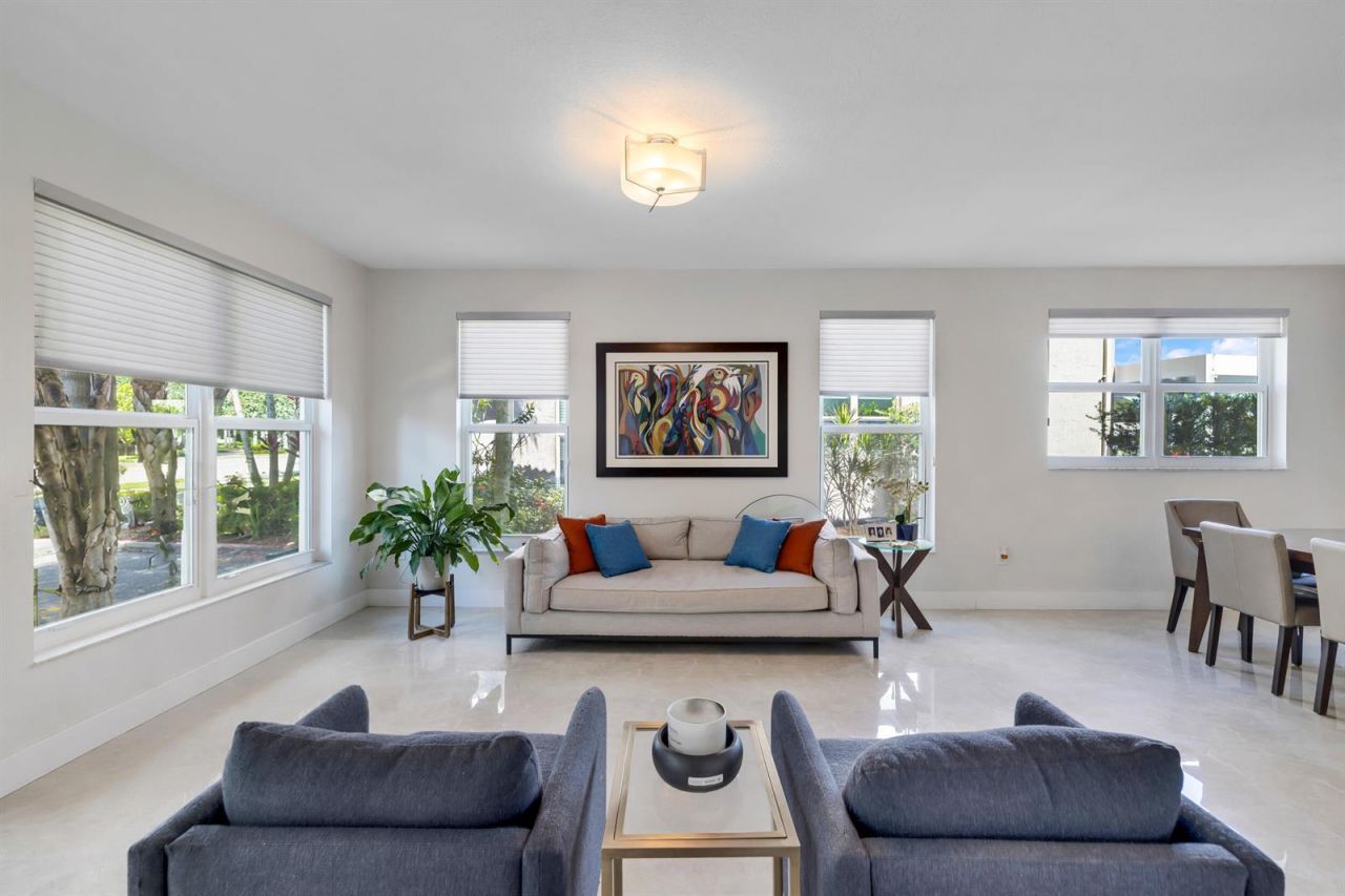 16773 NW 16th Street , Pembroke Pines, FL 33028 Photo