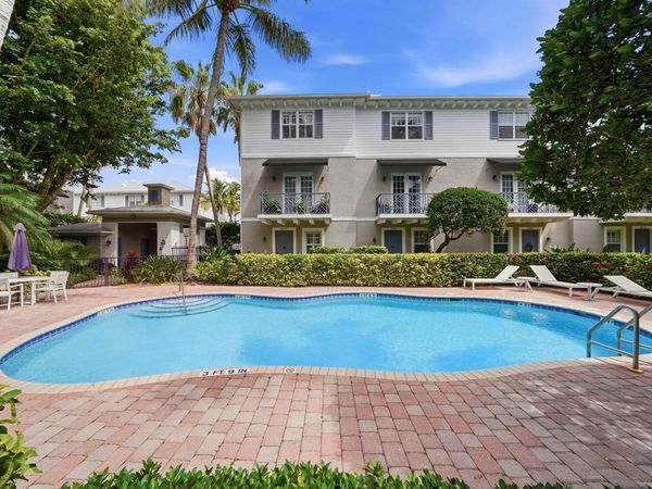 2265 NE 9th Avenue , Wilton Manors, FL 33305
