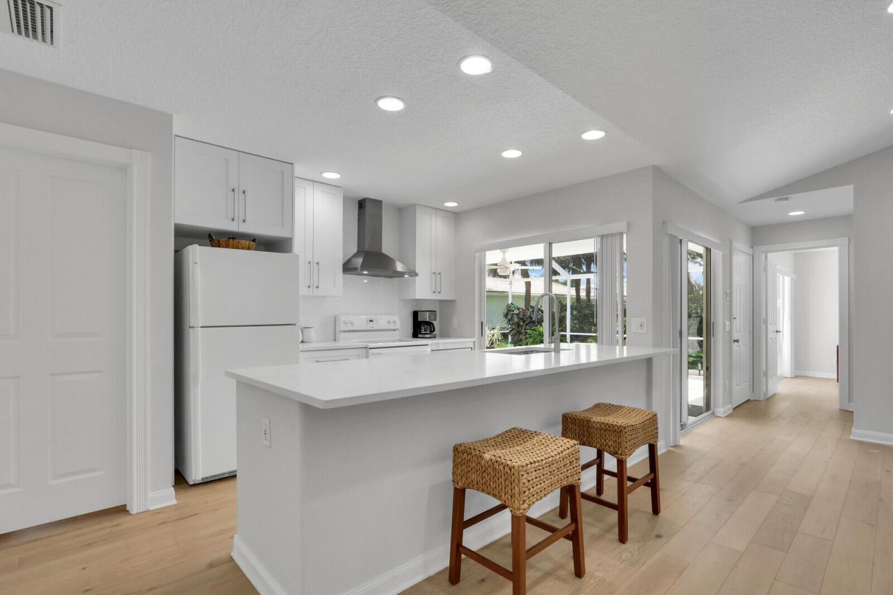 7904 Chapman Oak Court , Palm Beach Gardens, FL 33410 Photo