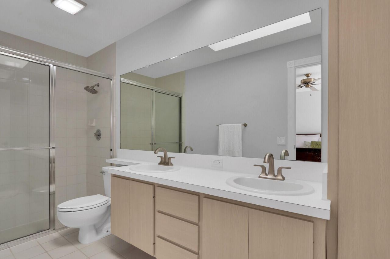 7904 Chapman Oak Court , Palm Beach Gardens, FL 33410 Photo