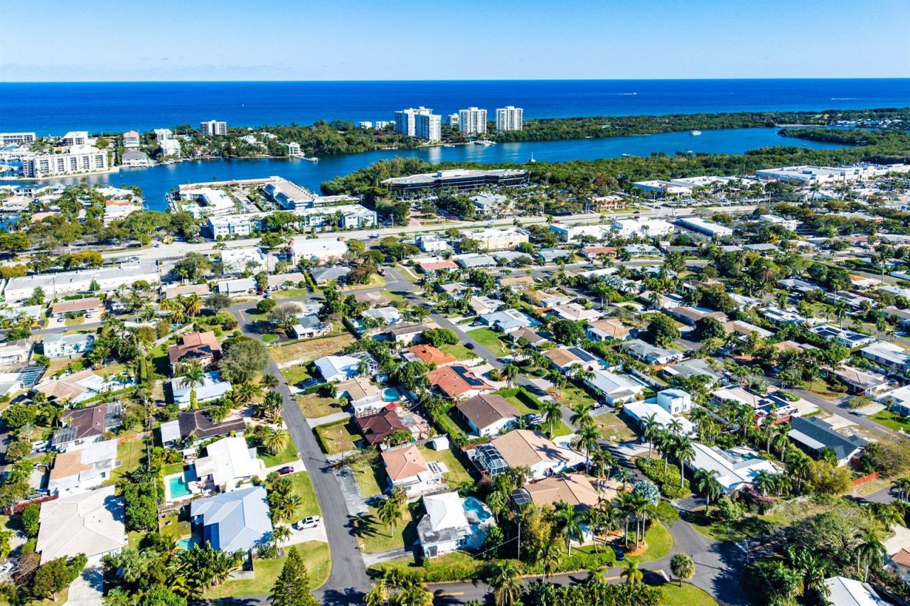 196 NE 28th Street , Boca Raton, FL 33431 Photo