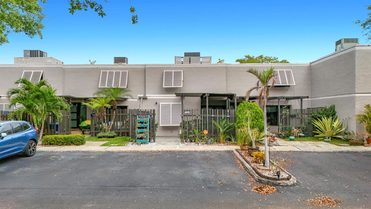 11313 NW 15th Street , Pembroke Pines, FL 33026 Photo
