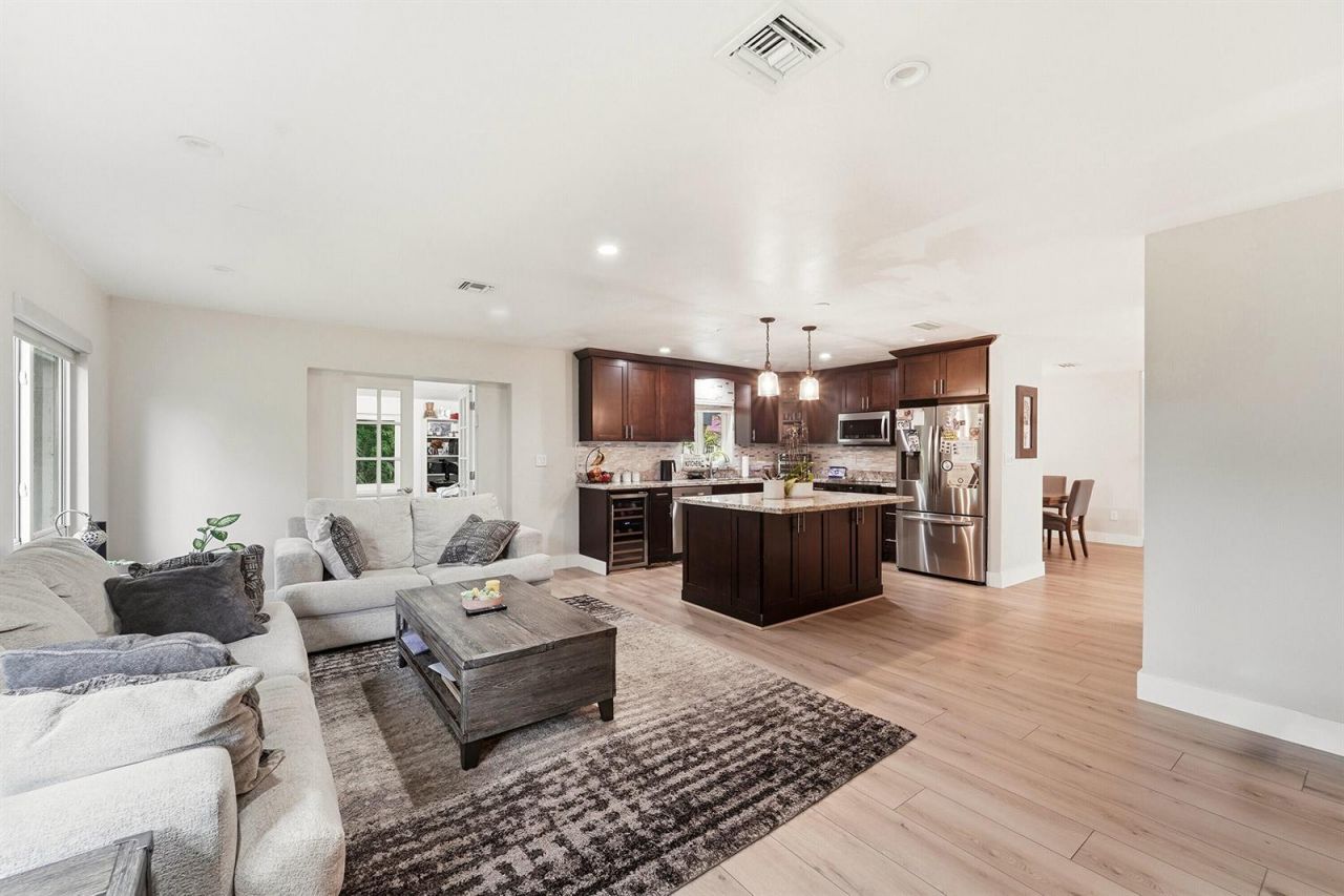 11700 NW 27th Street , Plantation, FL 33323 Photo