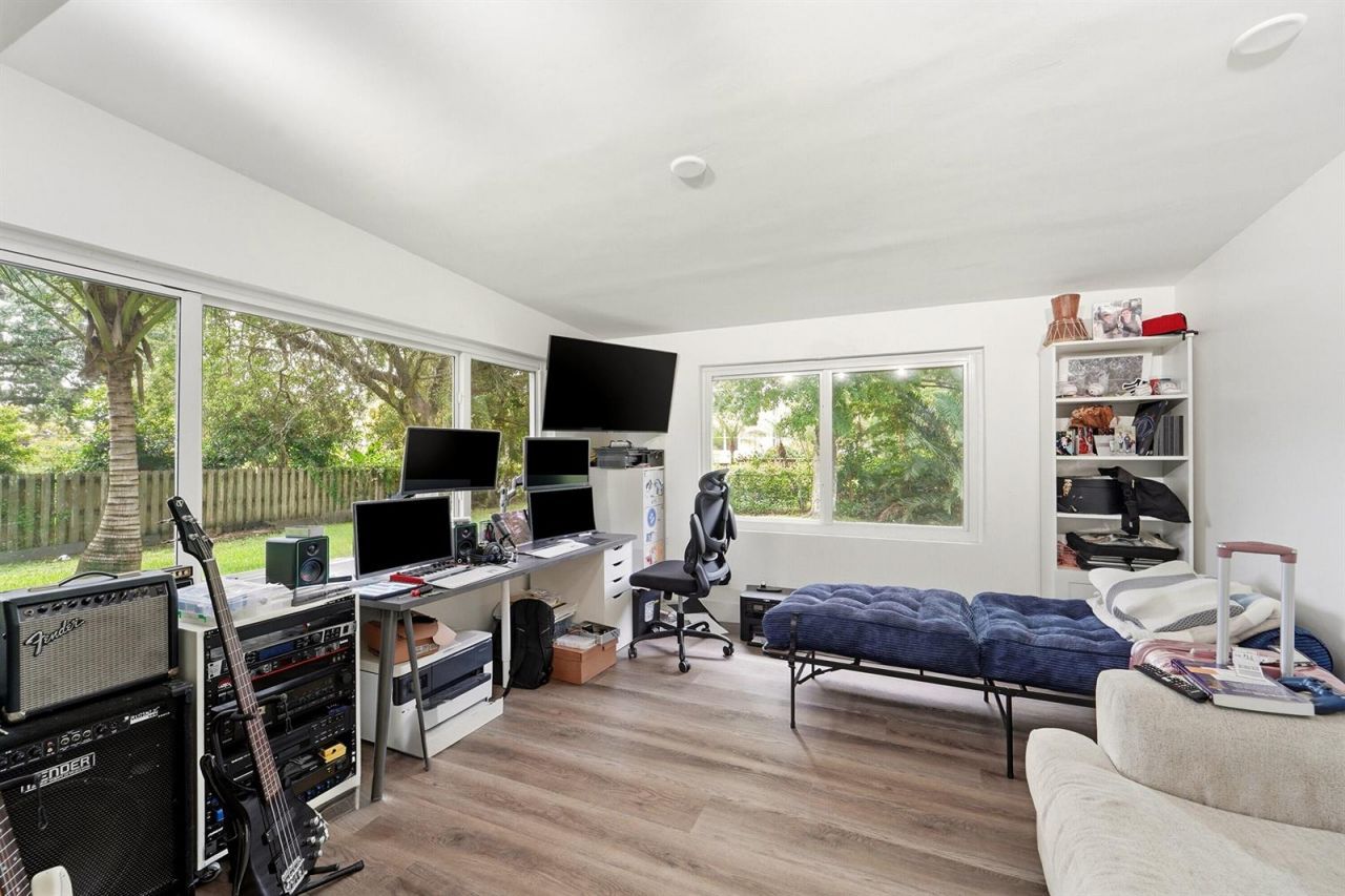 11700 NW 27th Street , Plantation, FL 33323 Photo