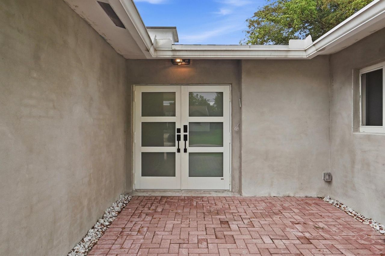 11700 NW 27th Street , Plantation, FL 33323 Photo