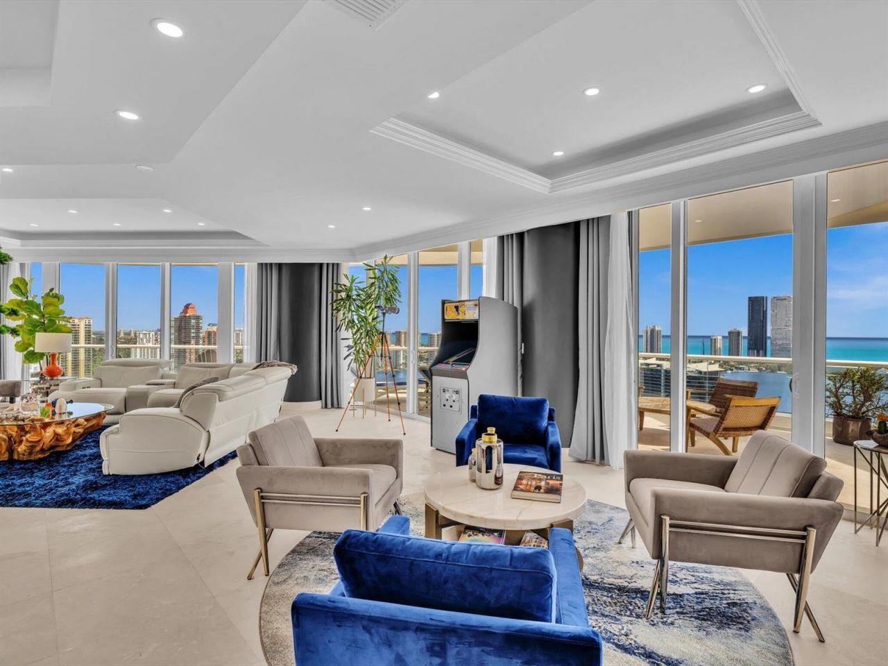 7000 Island Boulevard , Unit Ph-06, Aventura, FL 33160 Photo