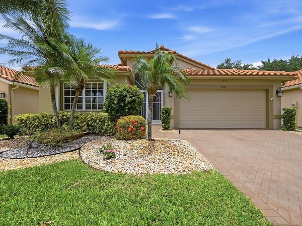 5081 Glenville Drive , Boynton Beach, FL 33437
