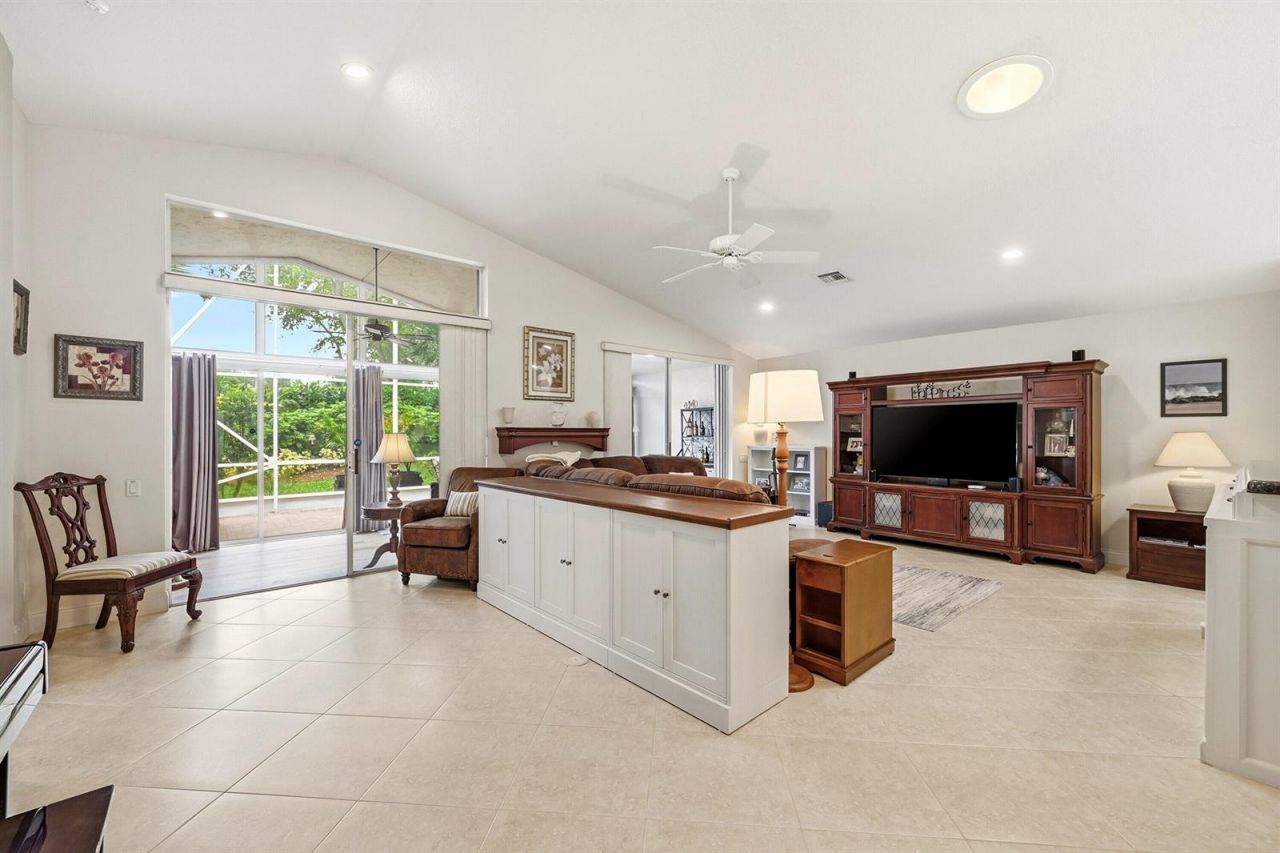 5081 Glenville Drive , Boynton Beach, FL 33437 Photo