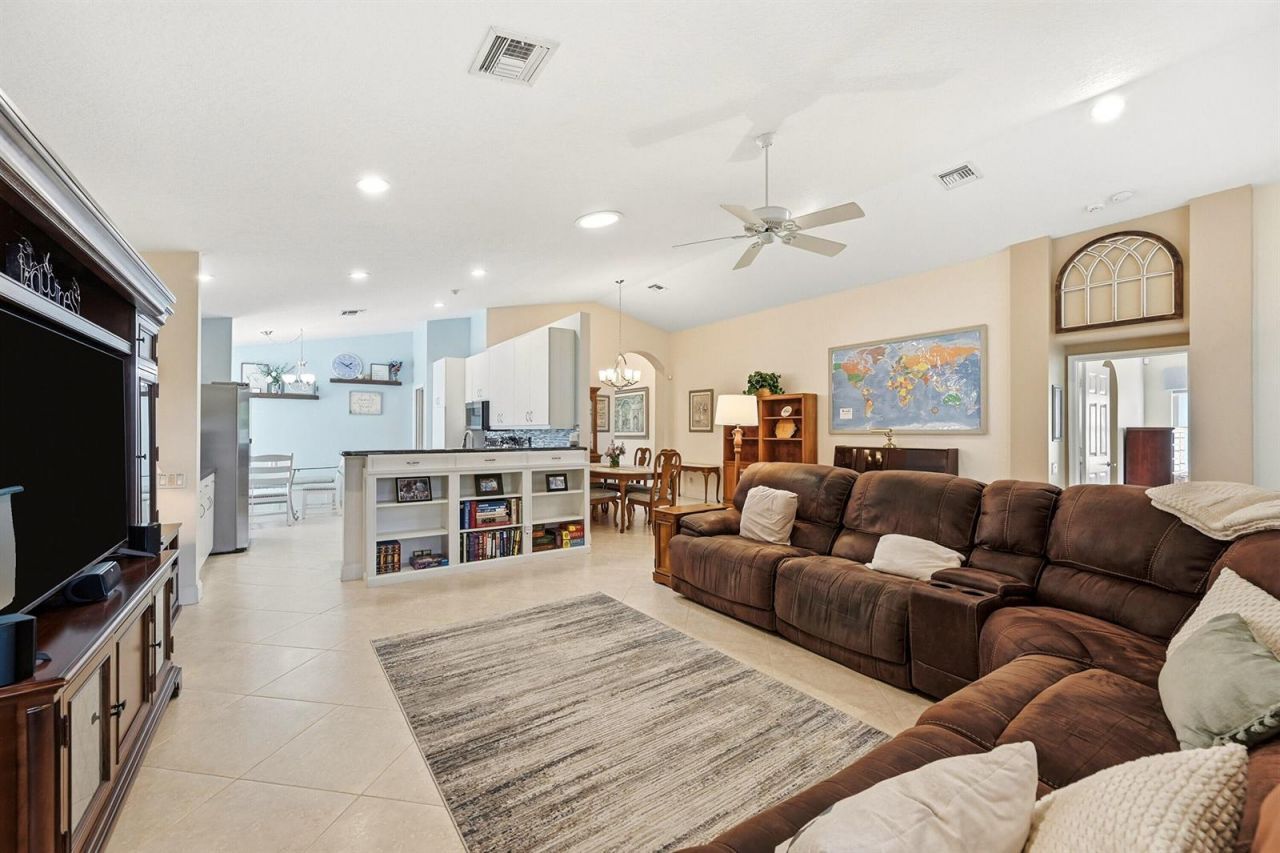 5081 Glenville Drive , Boynton Beach, FL 33437 Photo