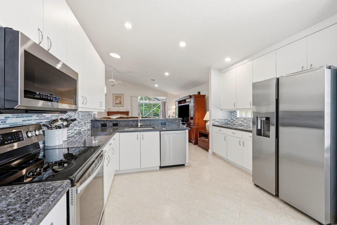 5081 Glenville Drive , Boynton Beach, FL 33437 Photo