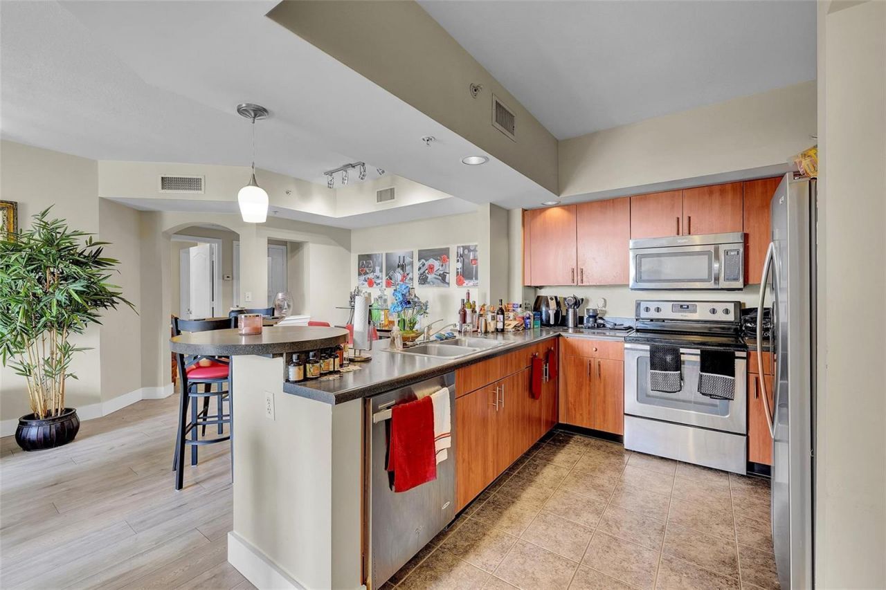110 N Federal Highway , Unit 815, Fort Lauderdale, FL 33301 Photo