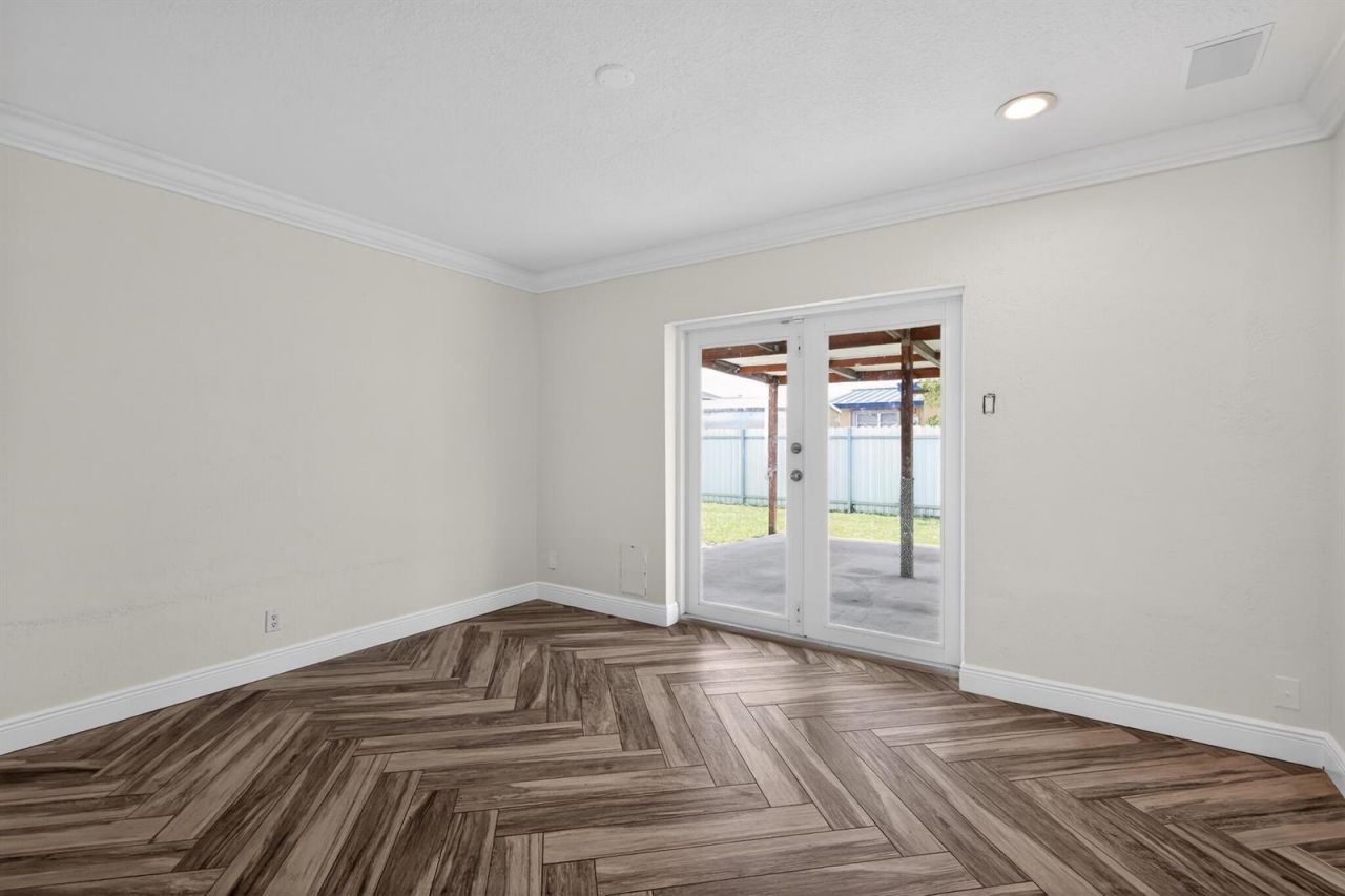 8580 NW 12th Street , Pembroke Pines, FL 33024 Photo