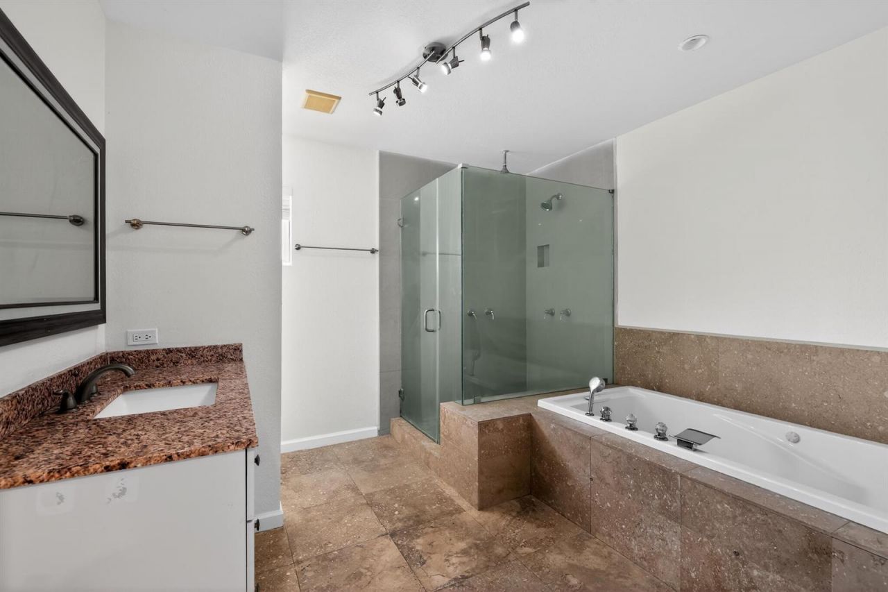 8580 NW 12th Street , Pembroke Pines, FL 33024 Photo