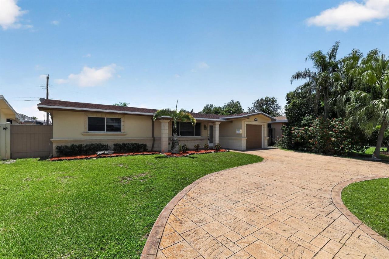 8580 NW 12th Street , Pembroke Pines, FL 33024 Photo