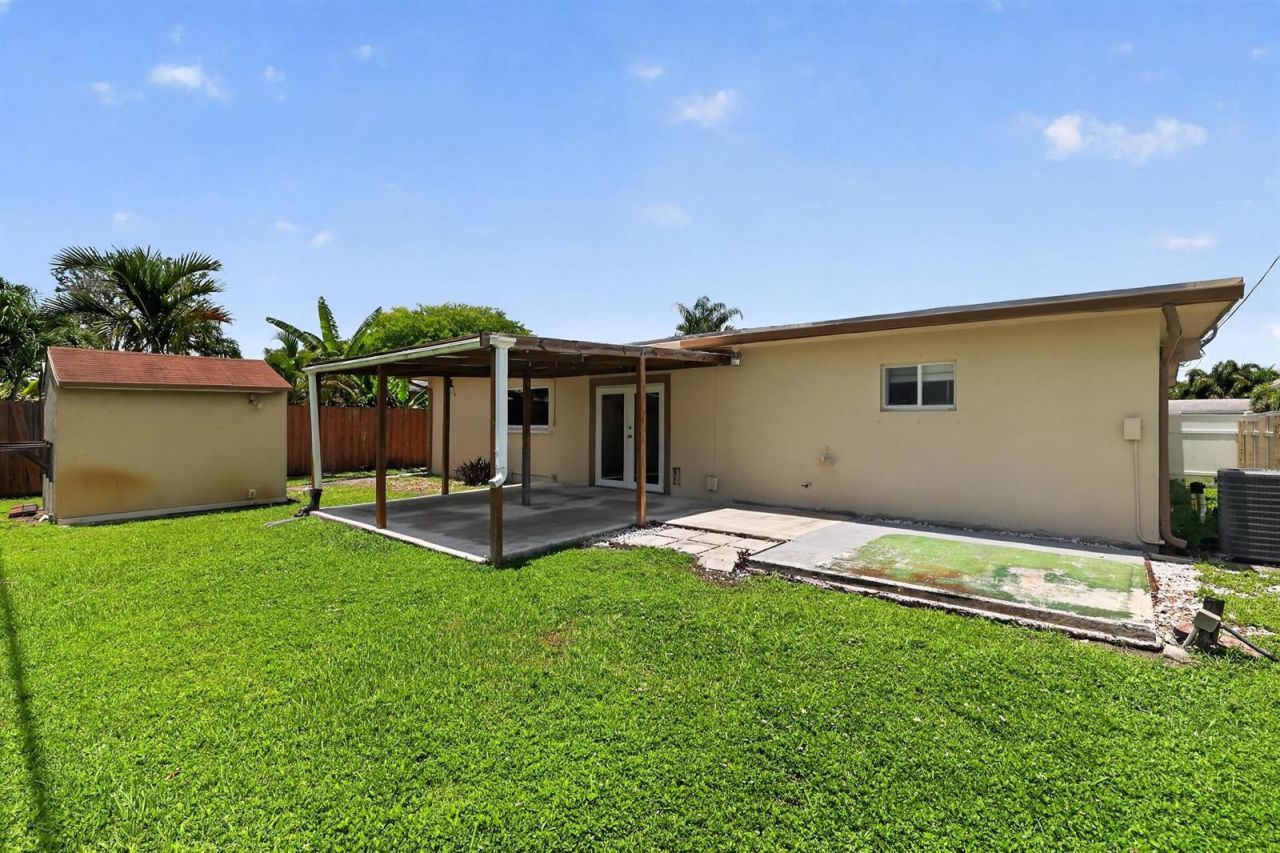 8580 NW 12th Street , Pembroke Pines, FL 33024 Photo
