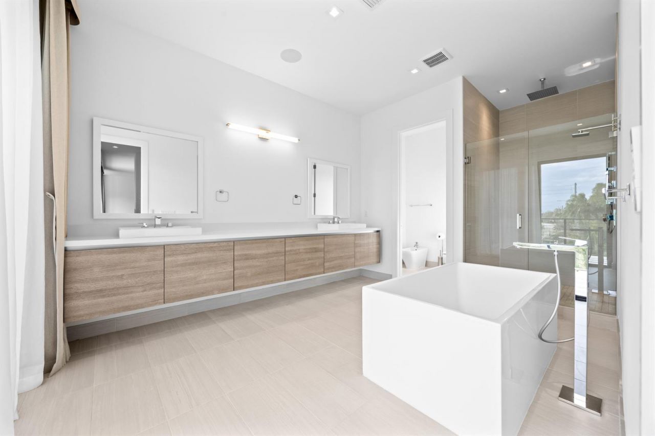 16788 Natures Way , Weston, FL 33326 Photo