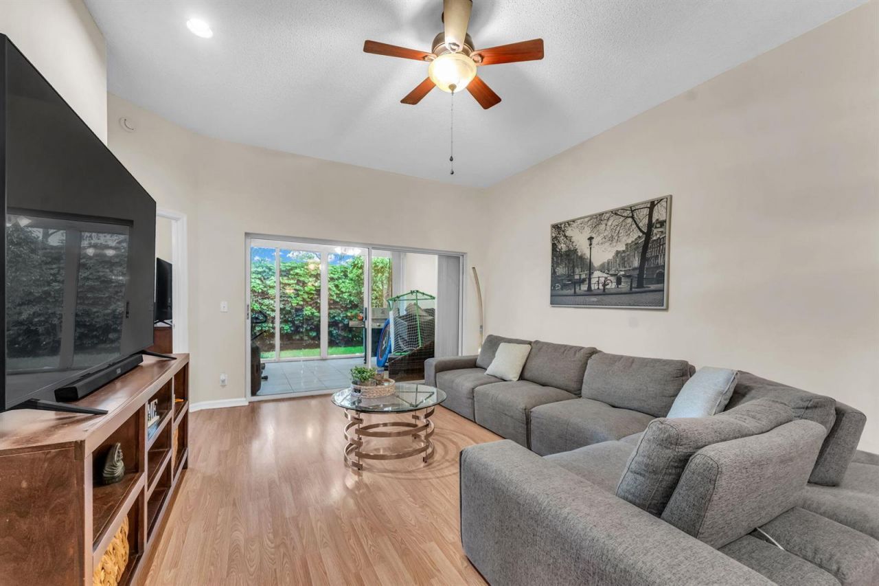 8385 VÃ­a Serena , Boca Raton, FL 33433 Photo