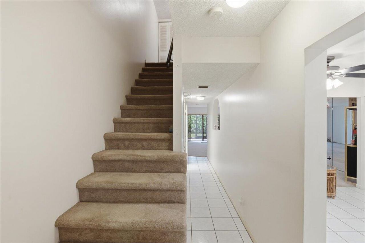 275 Jacaranda Drive , Plantation, FL 33324 Photo