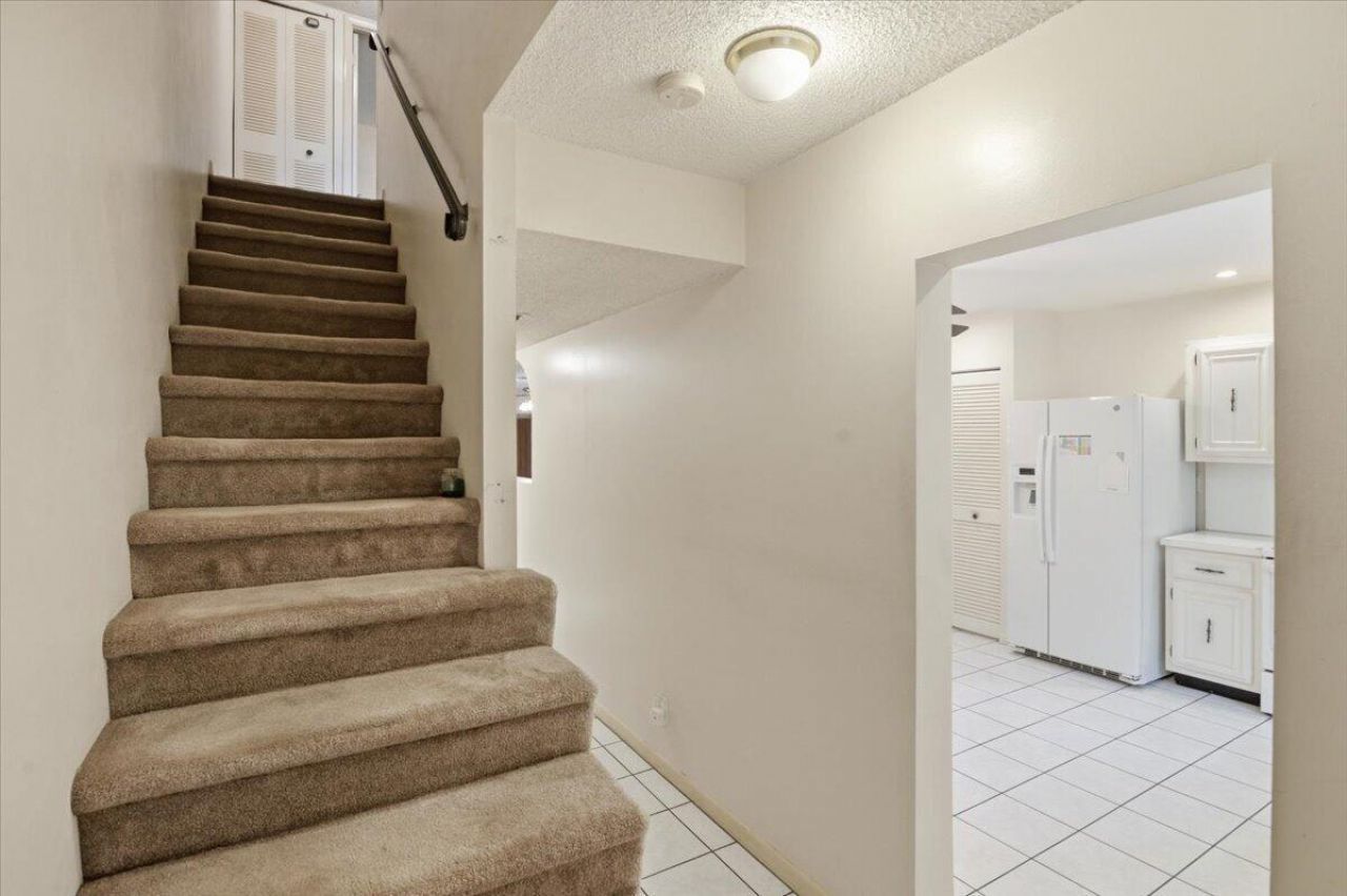275 Jacaranda Drive , Plantation, FL 33324 Photo