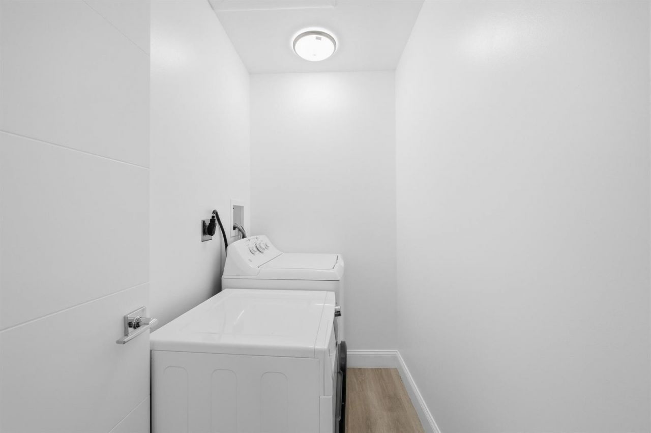 955 Circle Drive , Unit B, Delray Beach, FL 33445 Photo