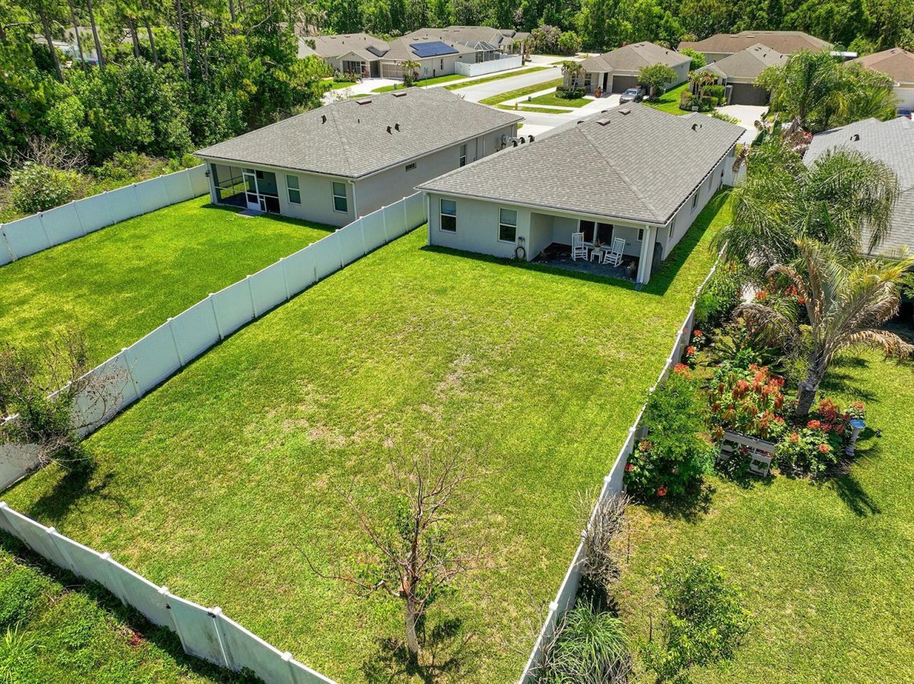 3899 SE Lee Street , Stuart, FL 34997 Photo