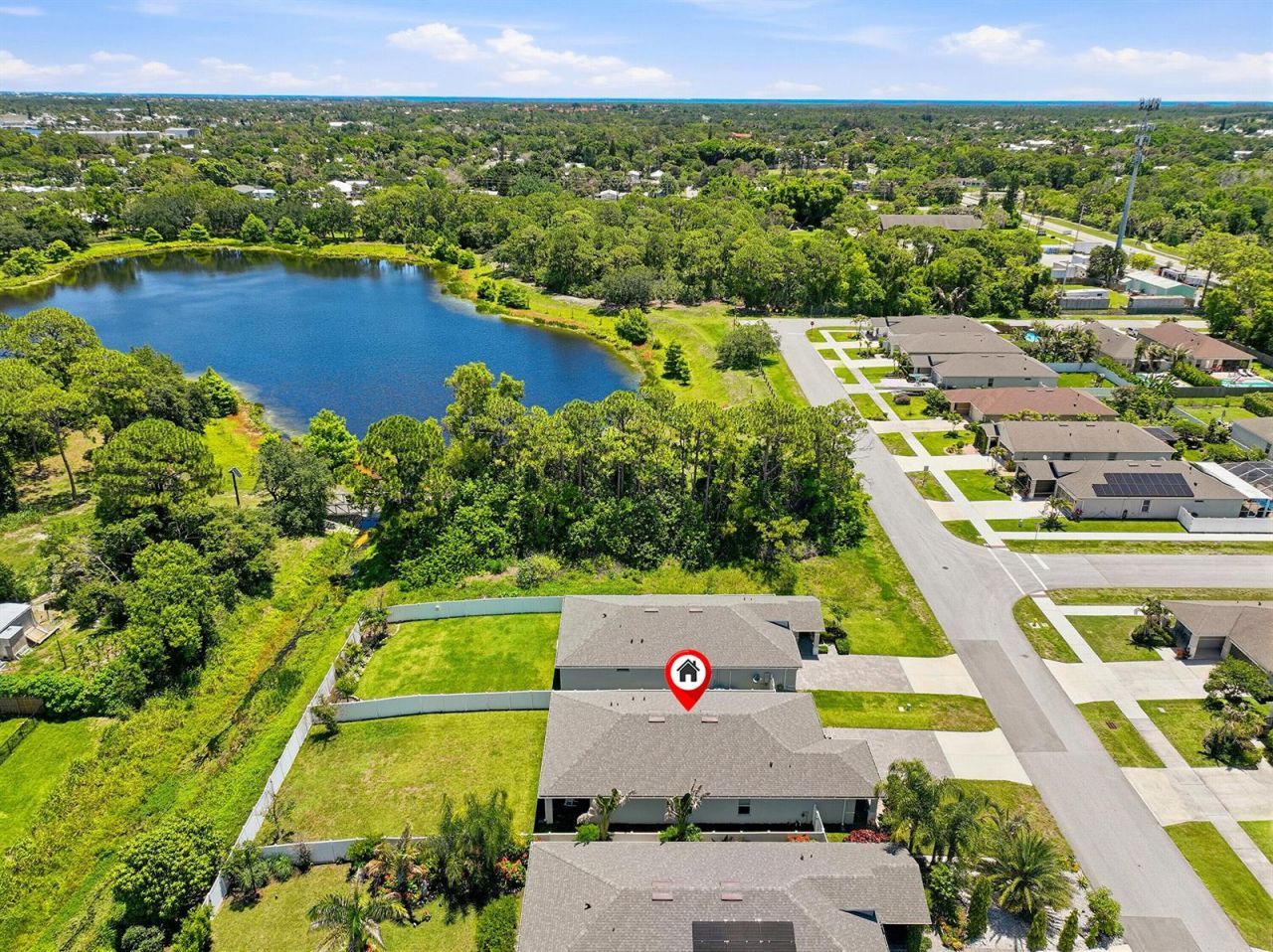 3899 SE Lee Street , Stuart, FL 34997 Photo