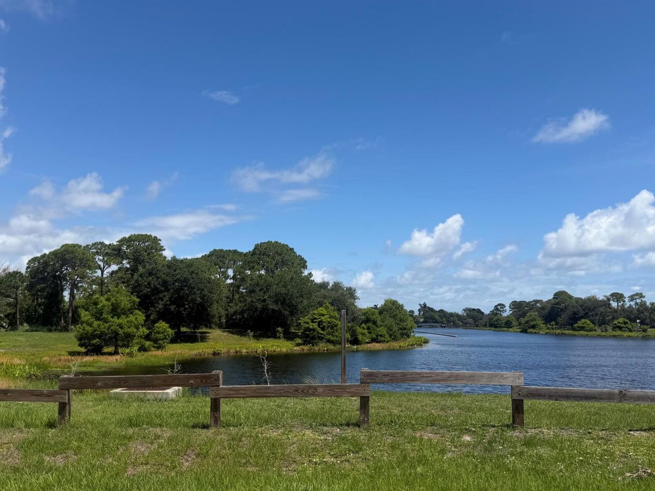 3899 SE Lee Street , Stuart, FL 34997 Photo