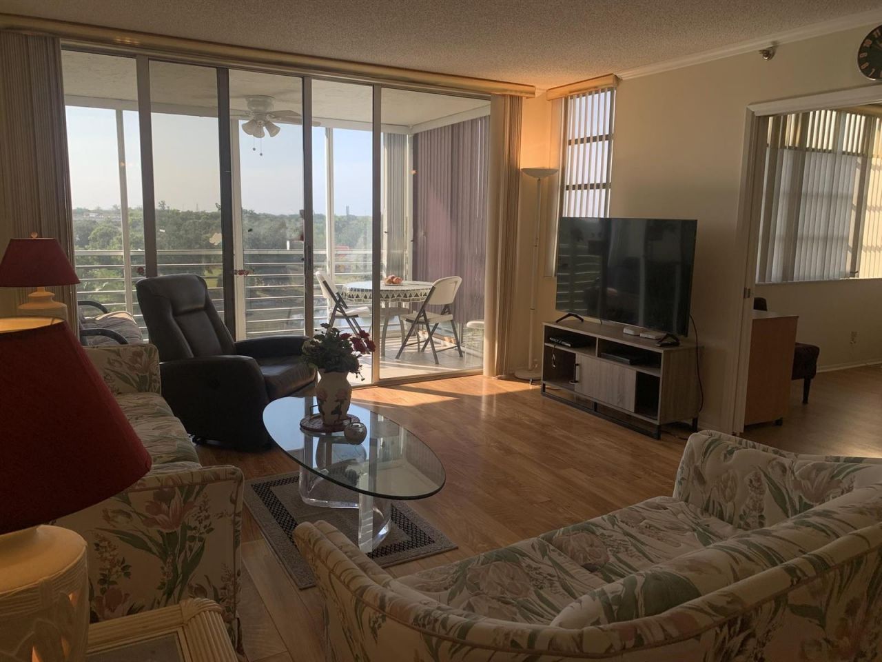 3499 Oaks Way , Unit 607, Pompano Beach, FL 33069 Photo