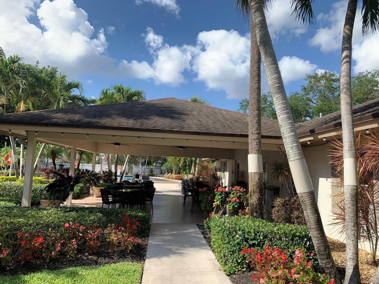 3499 Oaks Way , Unit 607, Pompano Beach, FL 33069 Photo