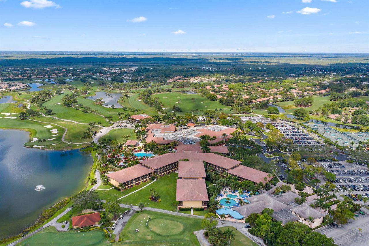 22 Lexington Lane W, Unit D, Palm Beach Gardens, FL 33418 Photo