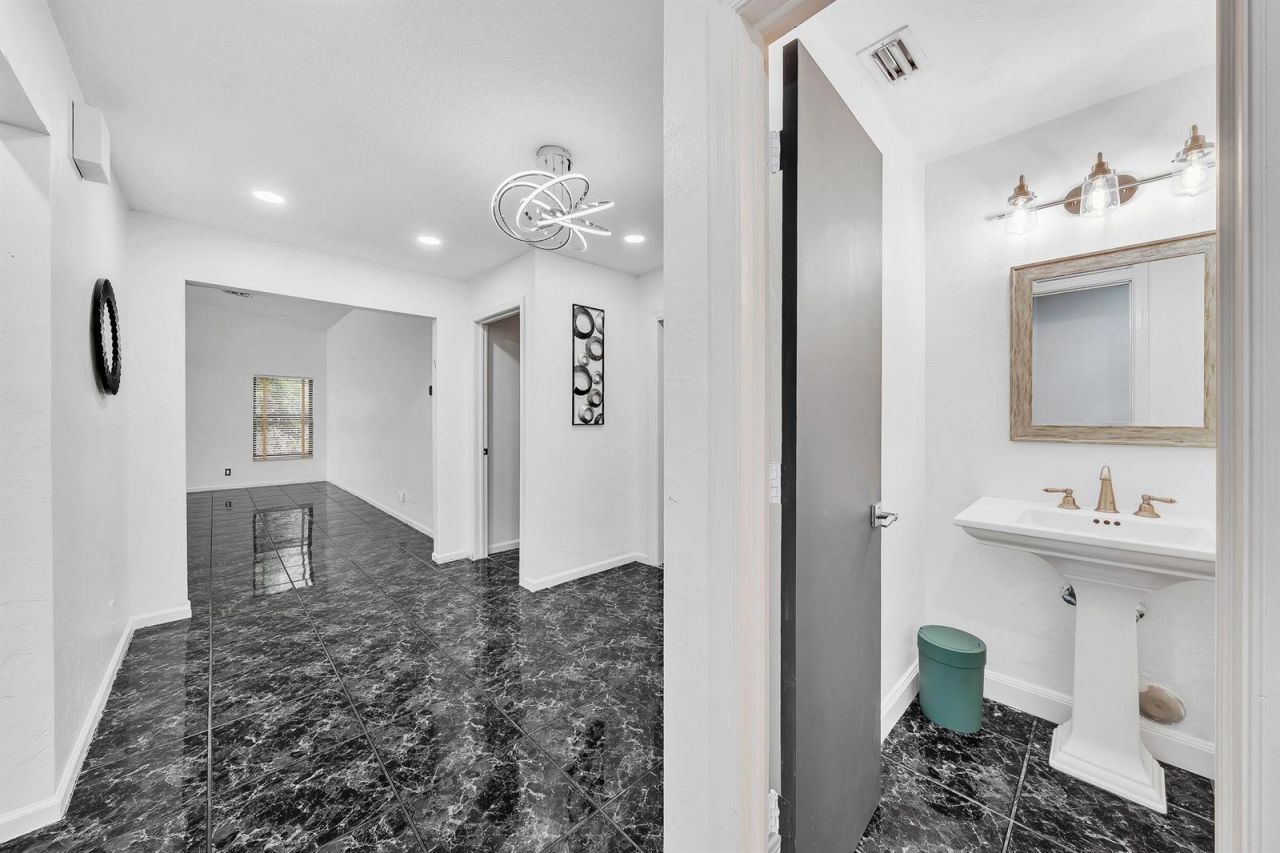 303 NW 105th Terrace , Coral Springs, FL 33071 Photo