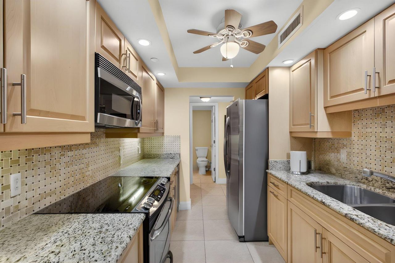 3000 N Ocean Drive , Unit 31 B, Singer Island, FL 33404 Photo