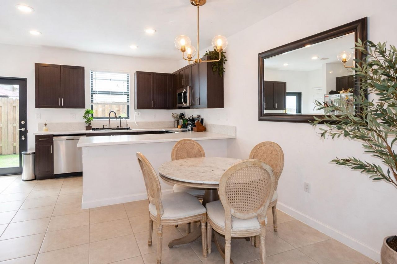 519 SW 19th Terrace , Fort Lauderdale, FL 33312 Photo