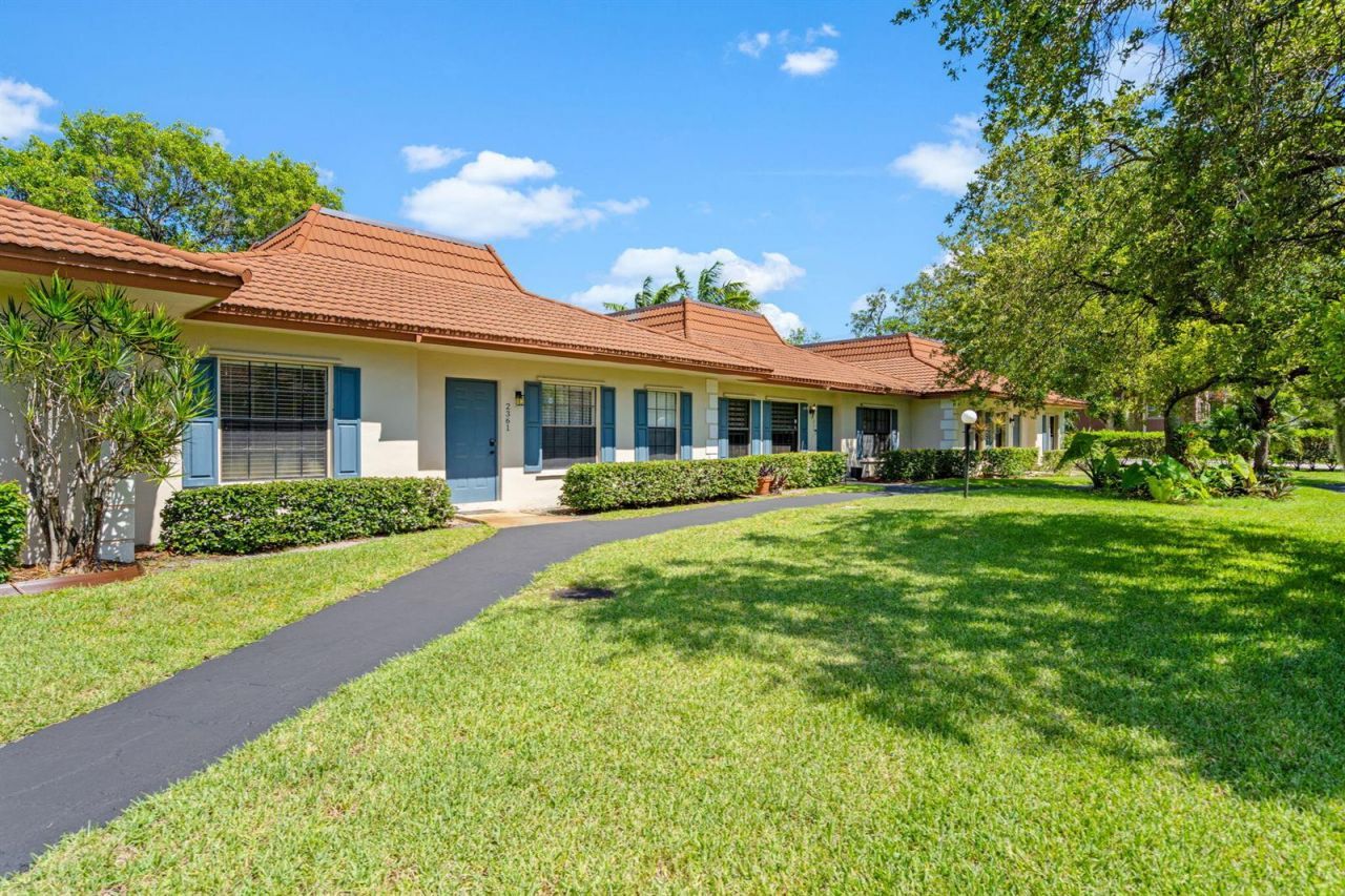 2361 SW 70th Avenue , Unit 47, Davie, FL 33317 Photo
