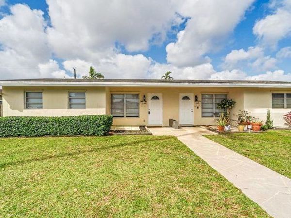 4681-4685 SW 43rd Terrace , Fort Lauderdale, FL 33314
